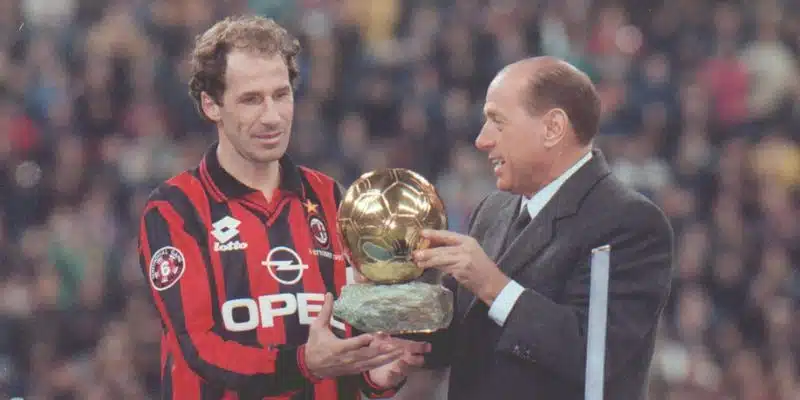 Tổng quan sự nghiệp sân cỏ của Franco Baresi